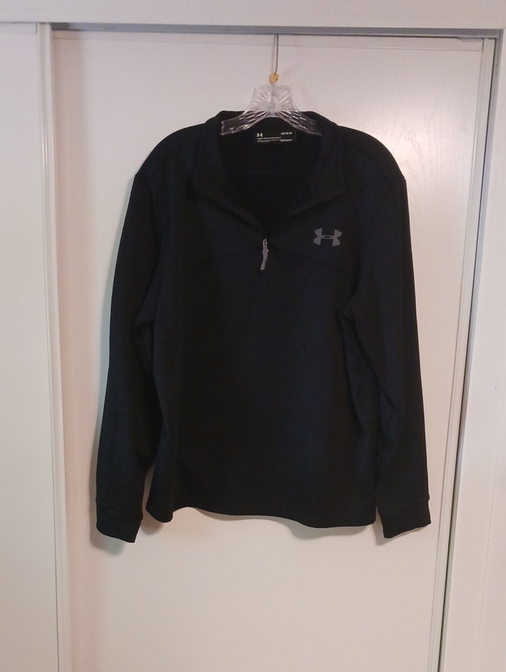 Under Armour Men's Black Half-Zip Pullover Sweatshirt